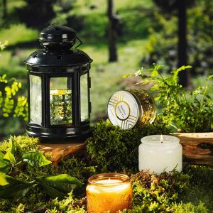 Portable Iron Lantern with Creative Scented Candle Container Outdoor Candle Cover