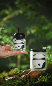 Panda car aromatherapy car reed diffuser decoration car aromatherapy essential oil