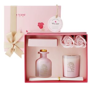 Pink rose theme aromatherapy candle and reed diffuser and carousel gift set